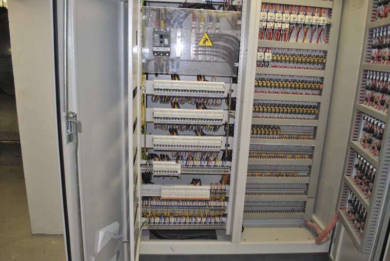 tủ điện điều khiển AT Đông Dương