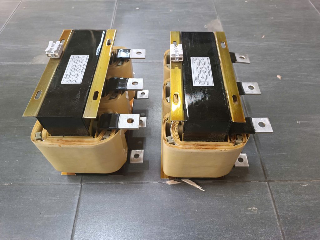 Cuộn kháng giúp lọc sóng hài điện áp hiệu quả